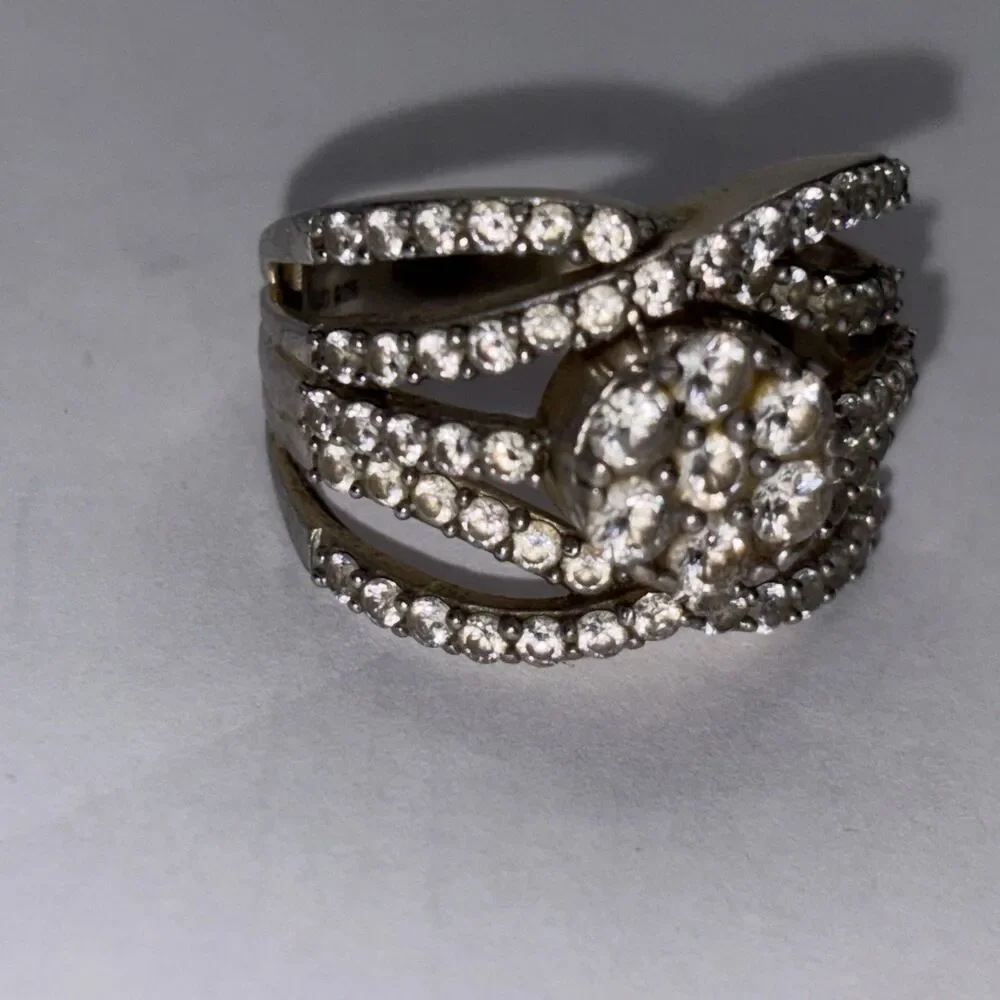 sjd Sterling Silver  925 cluster Ring cocktail Cubic Zirconia Size 8